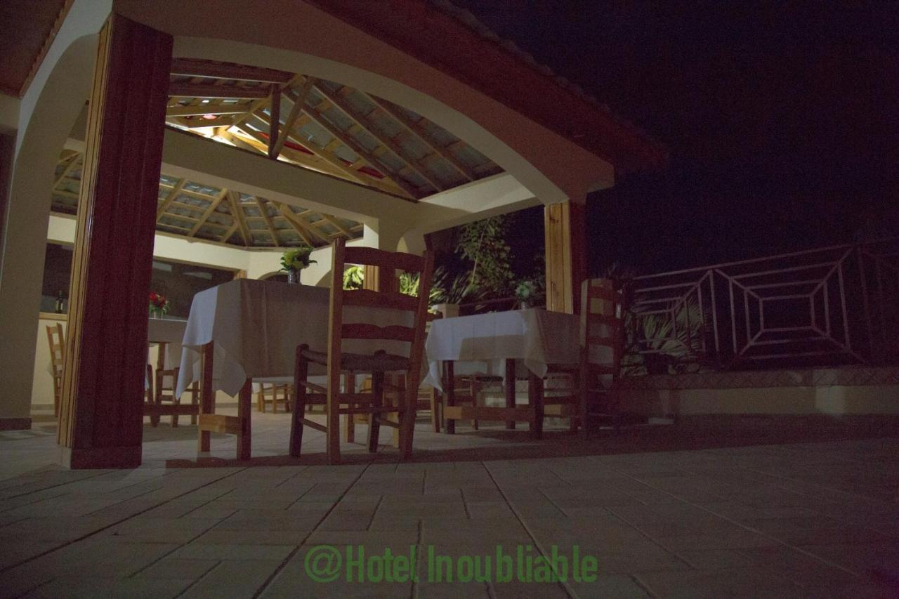 Hotel Inoubliable Cotterelle Exterior photo